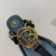 BALMAIN Embellished leather thong sandals black - 6