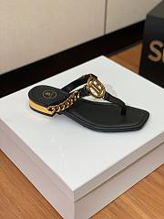 BALMAIN Embellished leather thong sandals black - 3