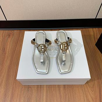 BALMAIN Embellished leather thong sandals white