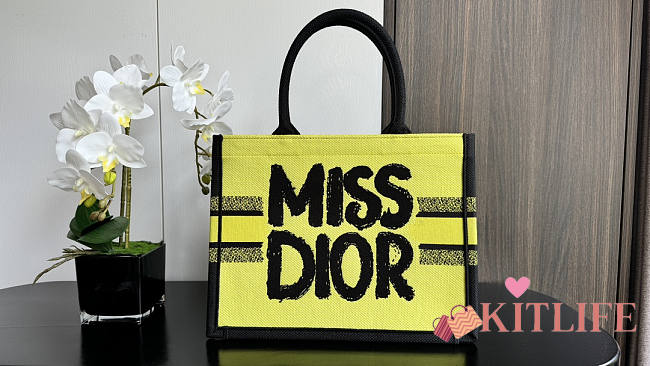 kitlife Dior Book Tote yellow and Blue Miss Dior Graffiti Embroidery bag - 36.5cm - 1