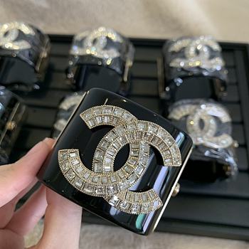 Kitlife Chanel bracelet black 01