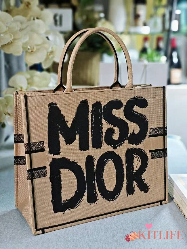 Kitlife Dior Book Tote Beige and Black Miss Dior Graffiti Embroidery llarge bag 42X35X18 cm - 1