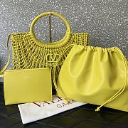 Kitlife Valentino Garavani AllKnots shopper yellow bag - 38x34x7 cm - 1