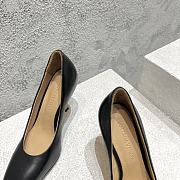 Bottega Veneta Women's Black Knot Leather Pumps - 4