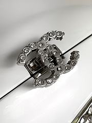 kitlife Chanel clucth white bag - 3