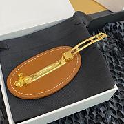 Kitlife Celine Cuir Triomphe Hair Clip In Calfskin And Steel - Gold / Tan  Women Hair Accessories - 3