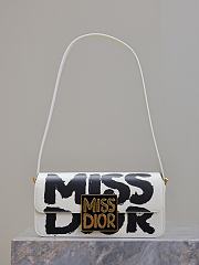 kitlife Miss Dior flap bag White - 22 x 11 x 6 cm - 1