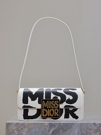 kitlife Miss Dior flap bag White - 22 x 11 x 6 cm