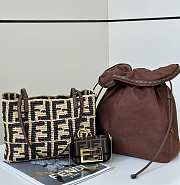 kitlife Fendi Small Roll Brown FF raffia crochet shopper with pouch bag - 23x15x19 cm - 1