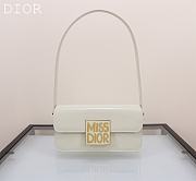 Kitlife Miss Dior Flap Bag white Patent Calfskin - 22 x 11 x 6cm - 1