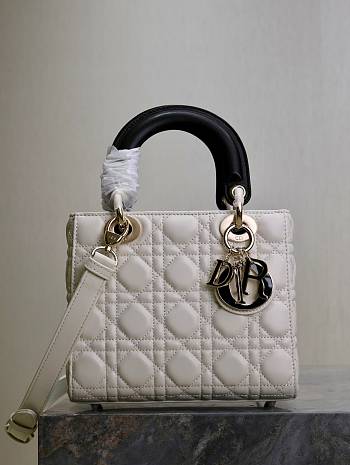 kitlife Lady Dior Bag Two-Tone black and Powder white - 20cm