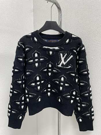 Kitlife LV black sweater