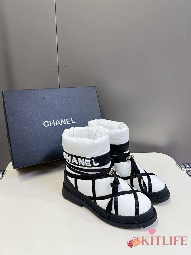 Kitlife Chanel boots white 01 - 1
