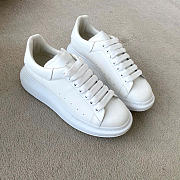 Alexander McQueen Oversized Low-Top Sneakers white - 3