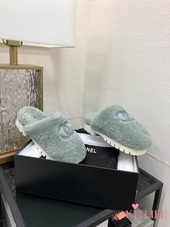 kitlife Chanel slippers green - 1