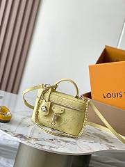 Kitlife louis vuitton Vanity Pouch yellow bag - 11.5 x 6.5 x 19 cm  - 1