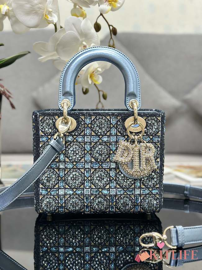 kitlife Dior Bag Metallic Calfskin And Satin With blue Des Vents Resin Pearl Embroidery - 20 x 16.5 x 8cm - 1