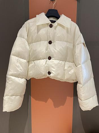 kitlife Louis Vuitton 1AFUII Cropped Monogram Puffer Jacket white