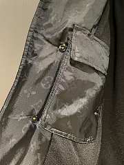 kitlife Louis Vuitton 1AFUII Cropped Monogram Puffer Jacket black - 3