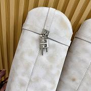 kitlife givenchy Shark Lock Cowboy boots in aged leather ivory - 5
