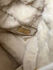 kitlife Chanel mini handbag shearling Lambskin & Gold-Tone Metal - 22 × 22 × 6 cm  - 6