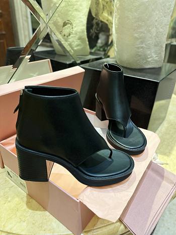 kitlife Miu Miu Thong Block Heeled Ankle Boots black