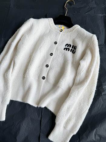 Kitlife Miumiu sweater white