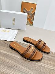 kitlife D-Lane Slide Brown Calfskin with Openwork Microcannage Motif - 2