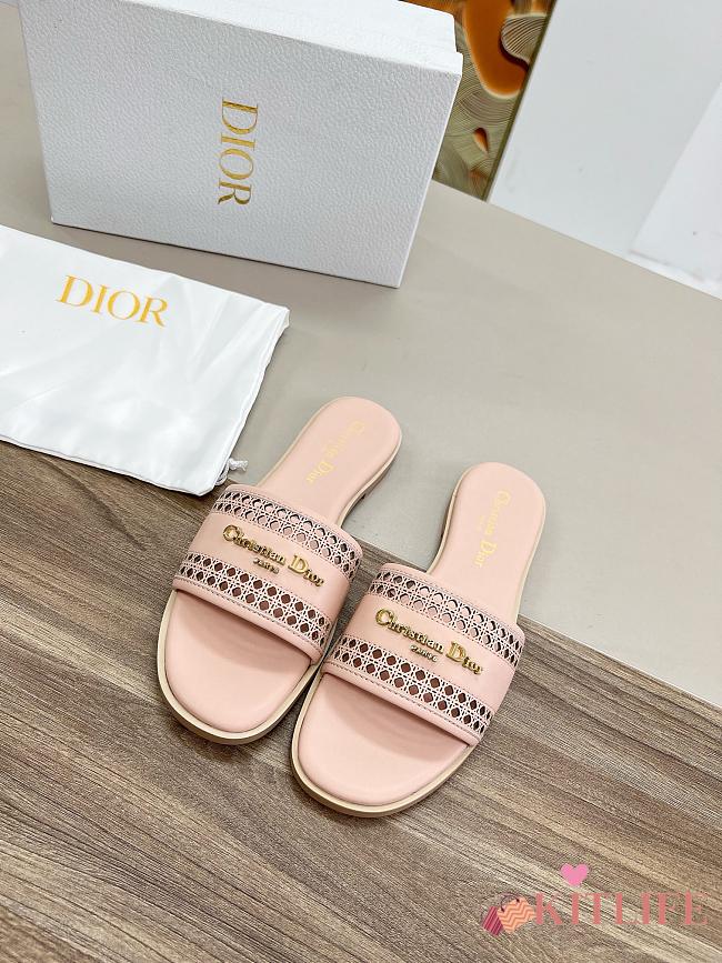 kitlife D-Lane Slide Pink Calfskin with Openwork Microcannage Motif - 1