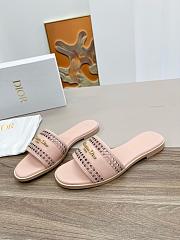 kitlife D-Lane Slide Pink Calfskin with Openwork Microcannage Motif - 6