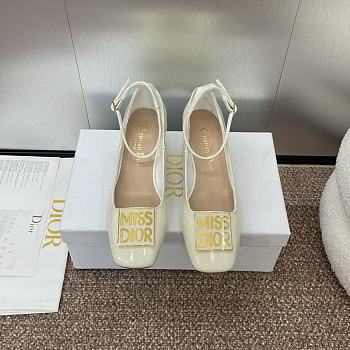 kitlife Dior sandals white 01