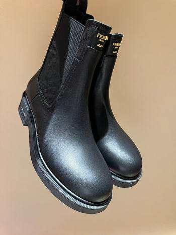 Kitlife fendi boots black 