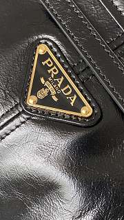 Kitlife Prada Women's Black Leather Top-handle Bag - 32x15x12cm - 4