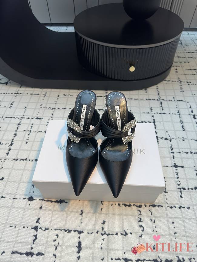 kitlife Manolo Blahnik Maidugura 90mm satin mules black - 1