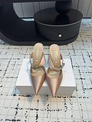 kitlife Manolo Blahnik Maidugura 90mm satin mules beige - 1