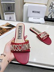 kitlife Moschino logo-plaque satin sandals red - 6