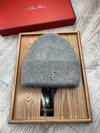 Kitlife YSL hat 02