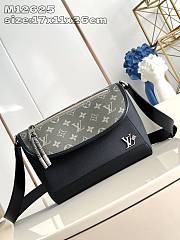 Kitlife Louis Vuitton Pulse Monogram Canvas bag - M12618 - 22.5 x 16 x 5 cm - 1