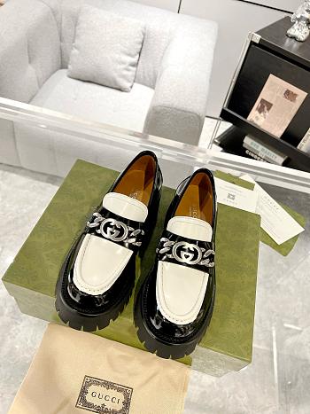 kitlife Gucci Interlocking G lug sole loafers White&black