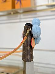 Kitlife Louis Vuitton Vivienne ‘Brown’ M12269 phone pouch - 17.5x4.5x10cm - 6