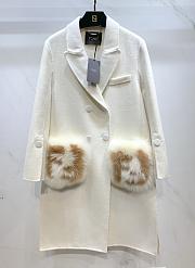 Kitlife Fendi coat white - 1