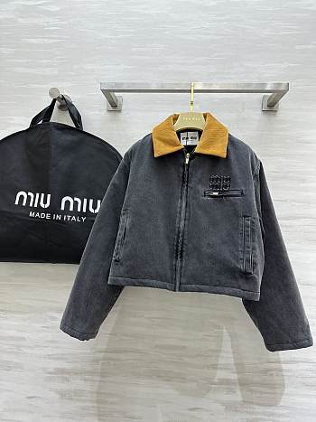 Kitlife MiuMiu coat - 01
