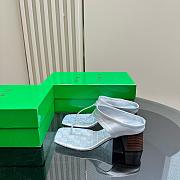 Bottega Veneta Leather Thong Sandals - 03 - 1