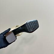 Bottega Veneta Leather Thong Sandals - 05 - 6