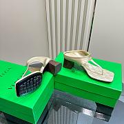 Bottega Veneta Leather Thong Sandals - 05 - 3