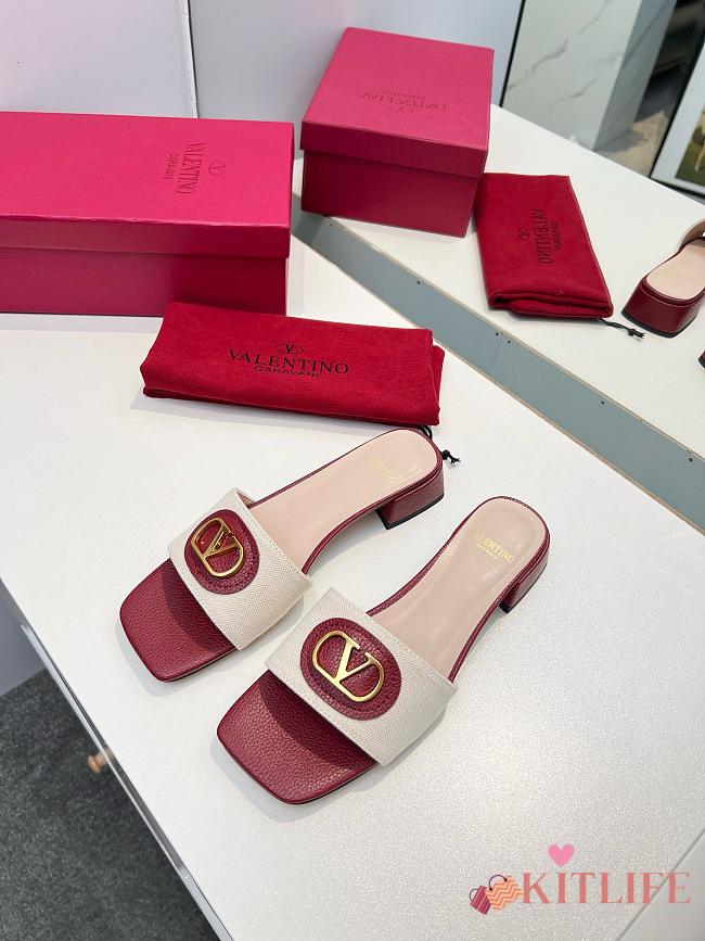 kitlife Valentino Garavani VLOGO Signature Slide Sandals in Canvas - 01 - 1