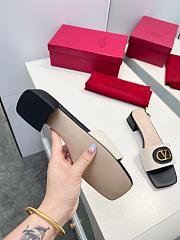 kitlife Valentino Garavani VLOGO Signature Slide Sandals in Canvas - 02 - 4