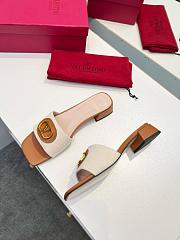 kitlife Valentino Garavani VLOGO Signature Slide Sandals in Canvas - 03 - 6