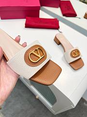 kitlife Valentino Garavani VLOGO Signature Slide Sandals in Canvas - 03 - 3