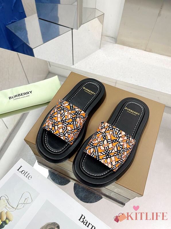 kitlife Burberry slides - 01 - 1